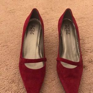 Suede raspberry kitten heel